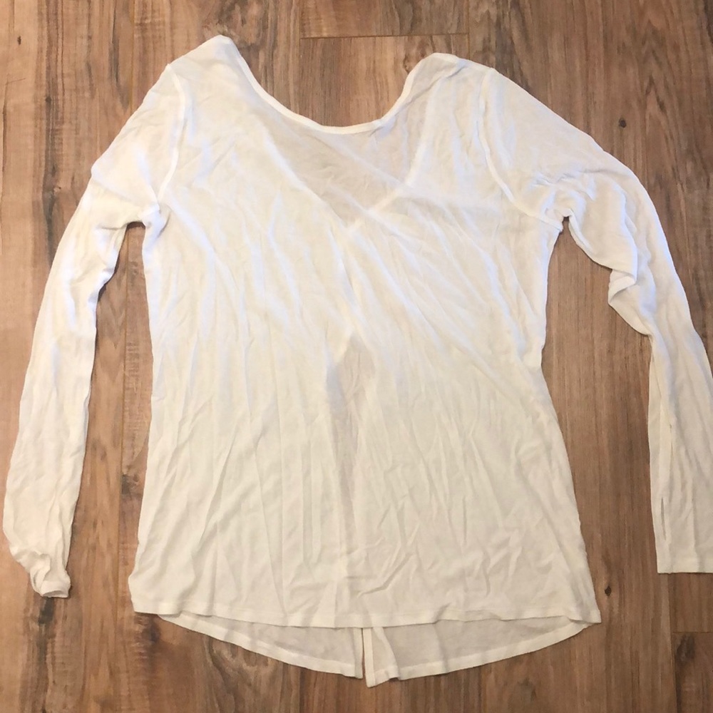 Lululemon long sleeve open back top